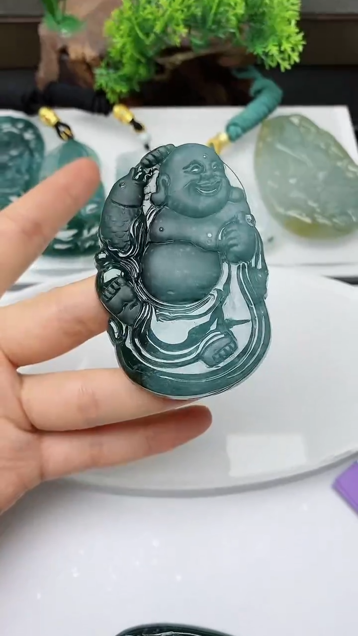 【闪购商品】翡翠颈饰未镶嵌          
