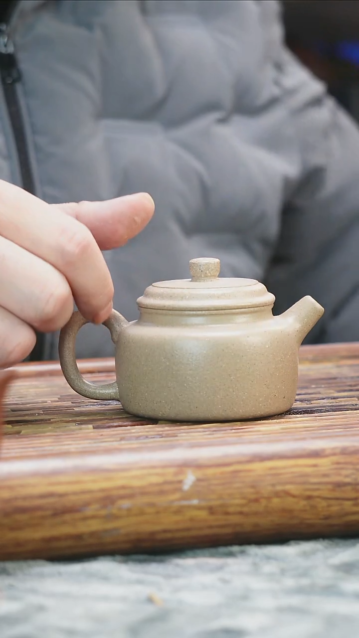 茶壶紫砂五彩段泥粗砂德钟