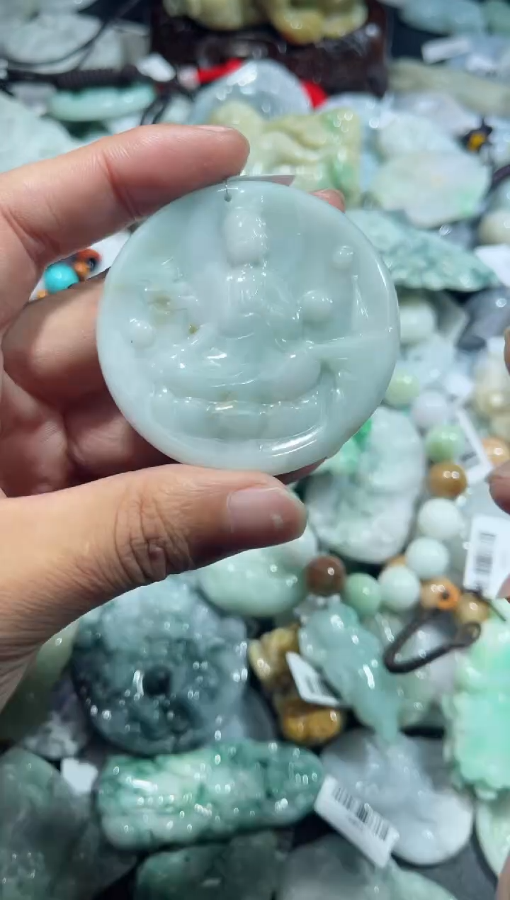 【闪购商品】翡翠颈饰未镶嵌00009970