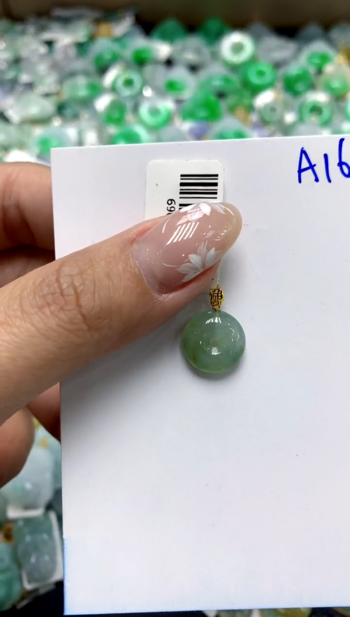 【闪购商品】翡翠颈饰18K金镶嵌11111111111111111111