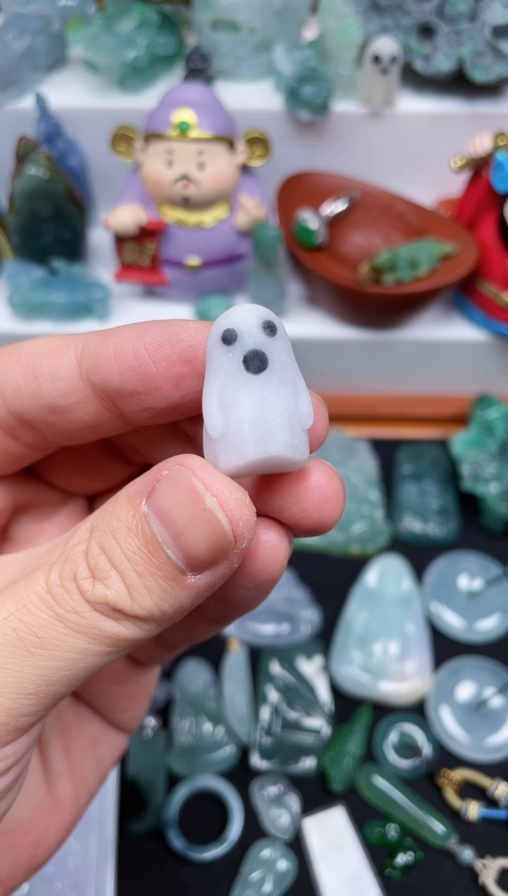 【闪购商品】翡翠颈饰未镶嵌小阿飘