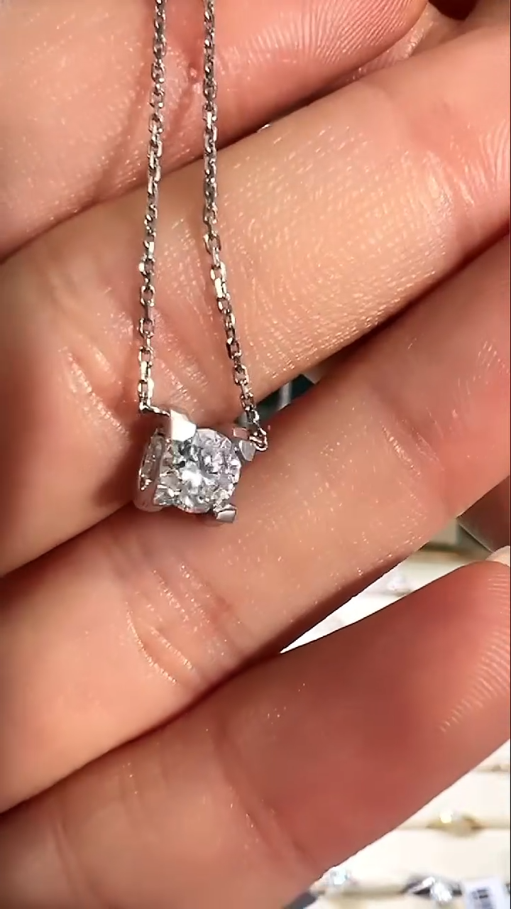 【闪购商品】实验室培育钻石裸石未镶嵌牛头项链