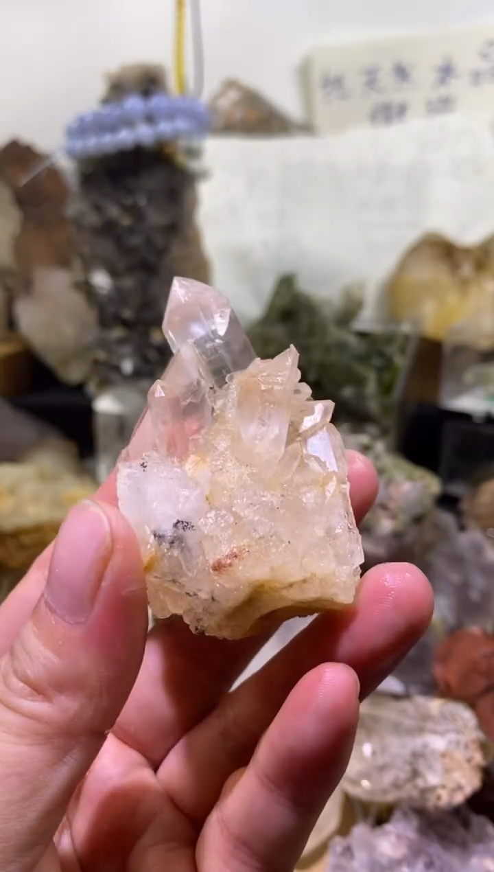 水晶珠宝半成品未镶嵌12号马岛白水晶簇