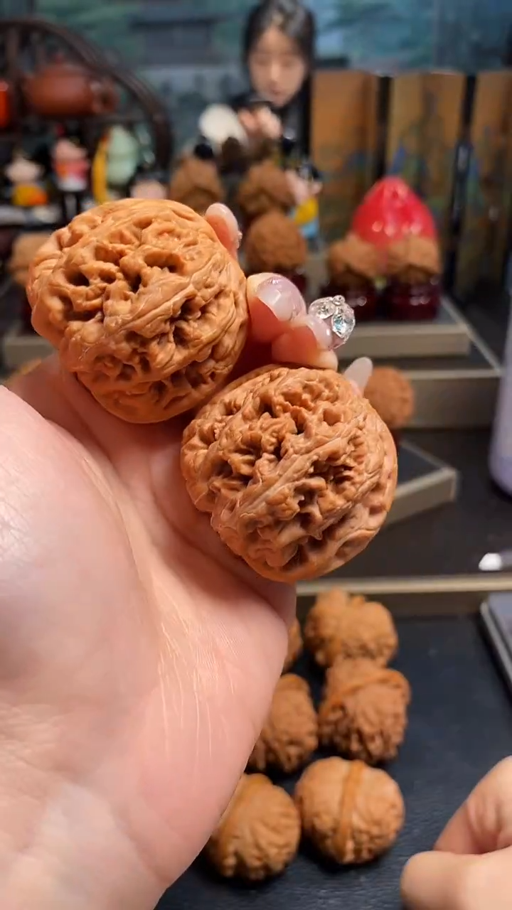 【闪购商品】文玩核桃吊坠K486大粗筋43