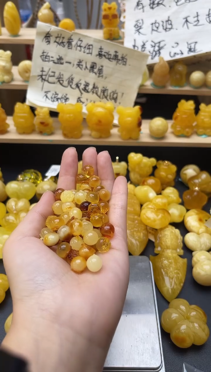 琥珀未镶嵌珠宝奇石132琥珀蜜蜡微瑕多样性随机发其一