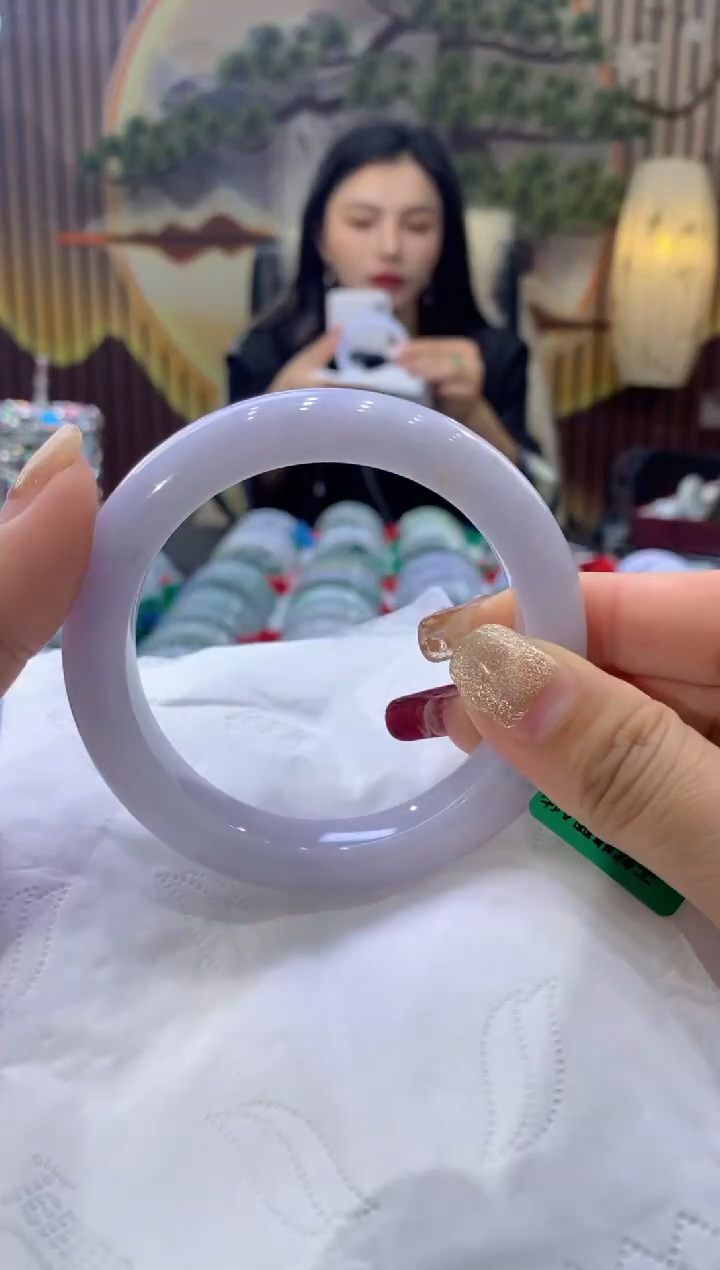 【闪购商品】翡翠手镯未镶嵌多人00574