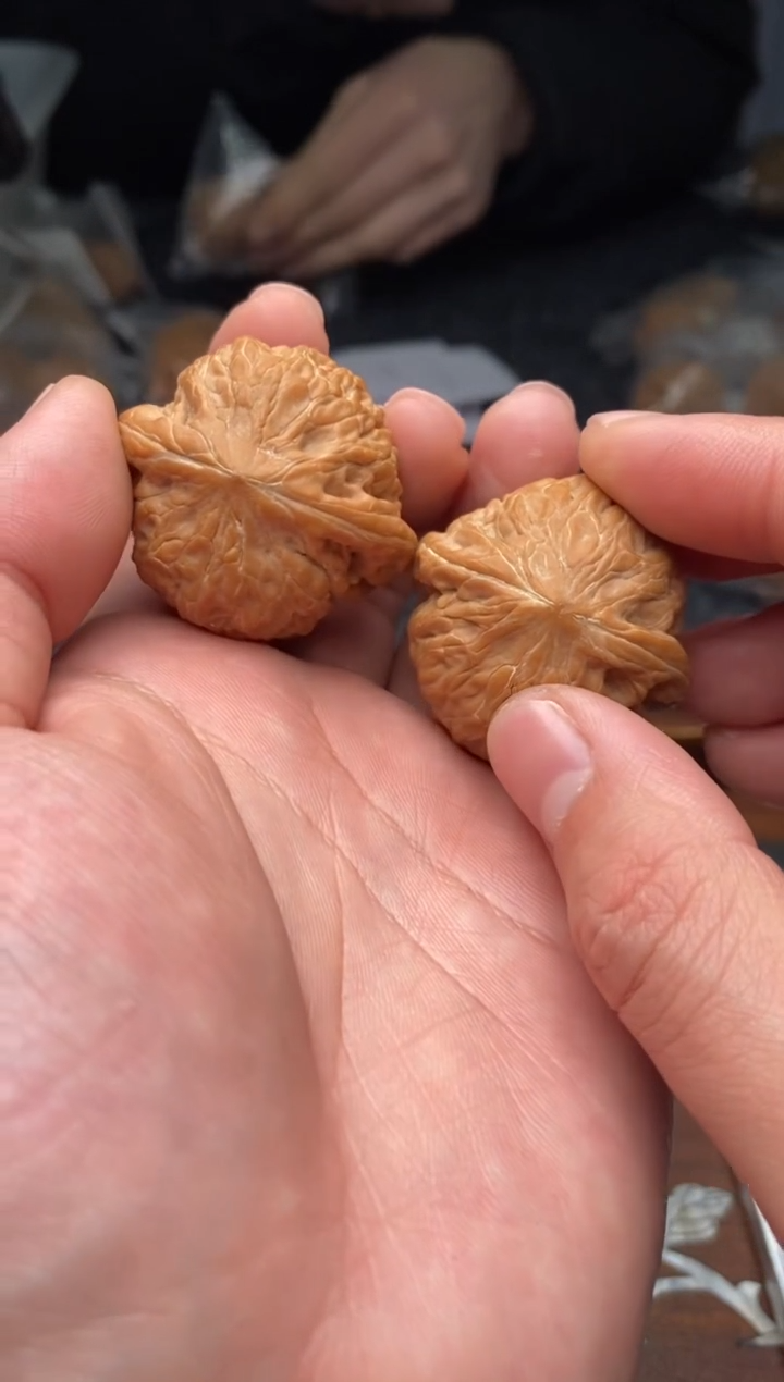 【闪购商品】文玩核桃把件G134号38尺铁锤