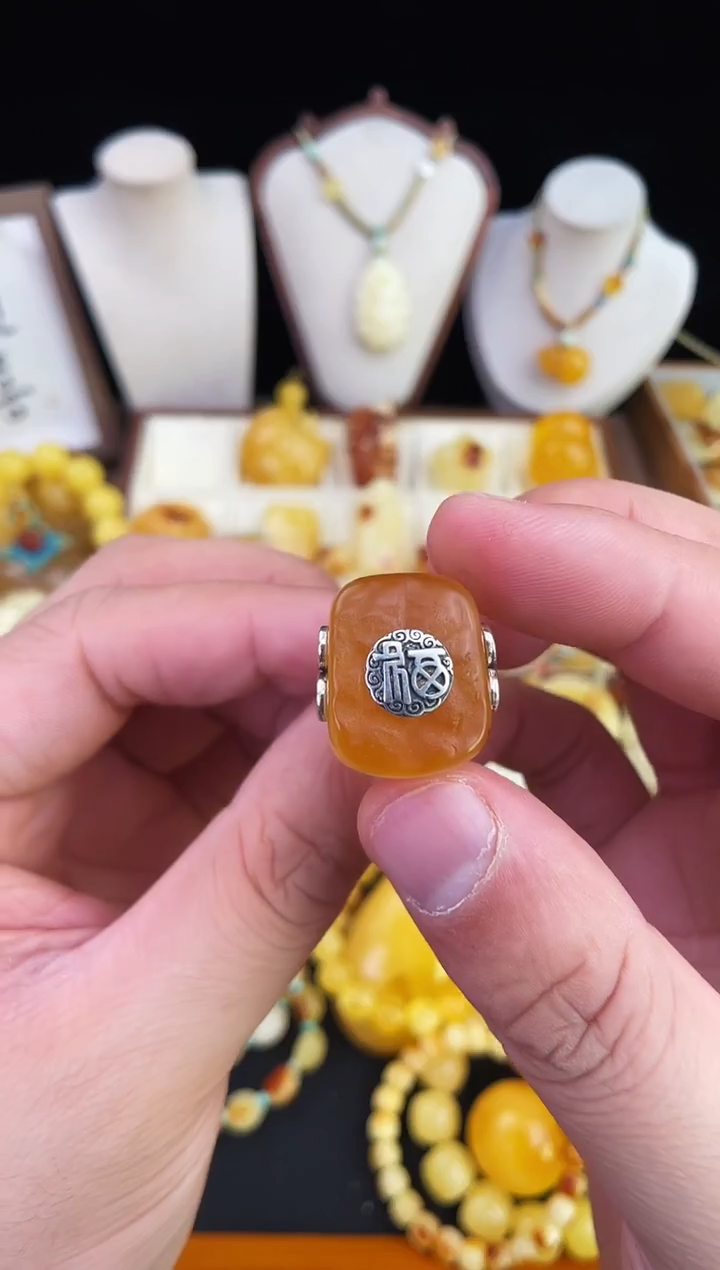 琥珀未镶嵌珠宝奇石柒月