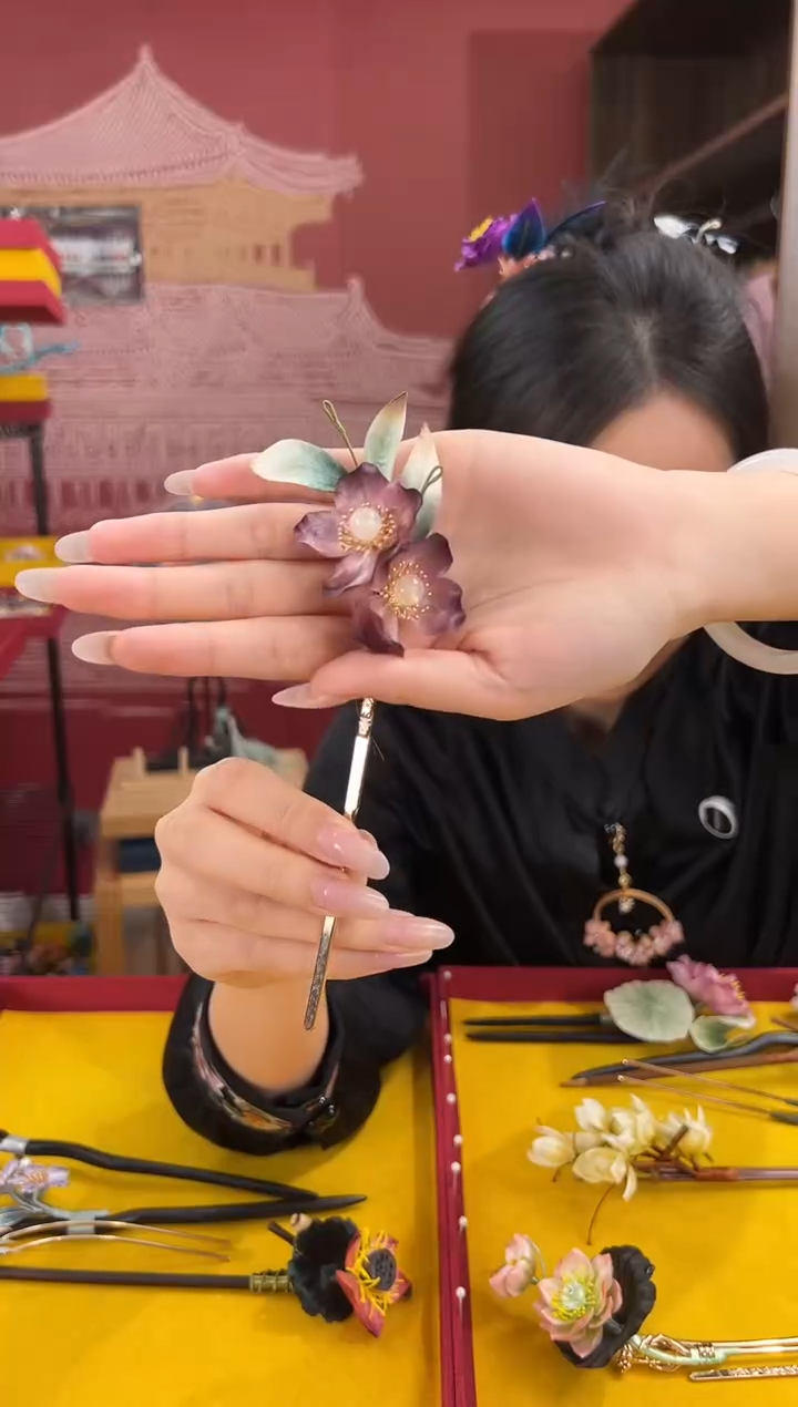 【闪购商品】刺绣非遗绒花（发饰）