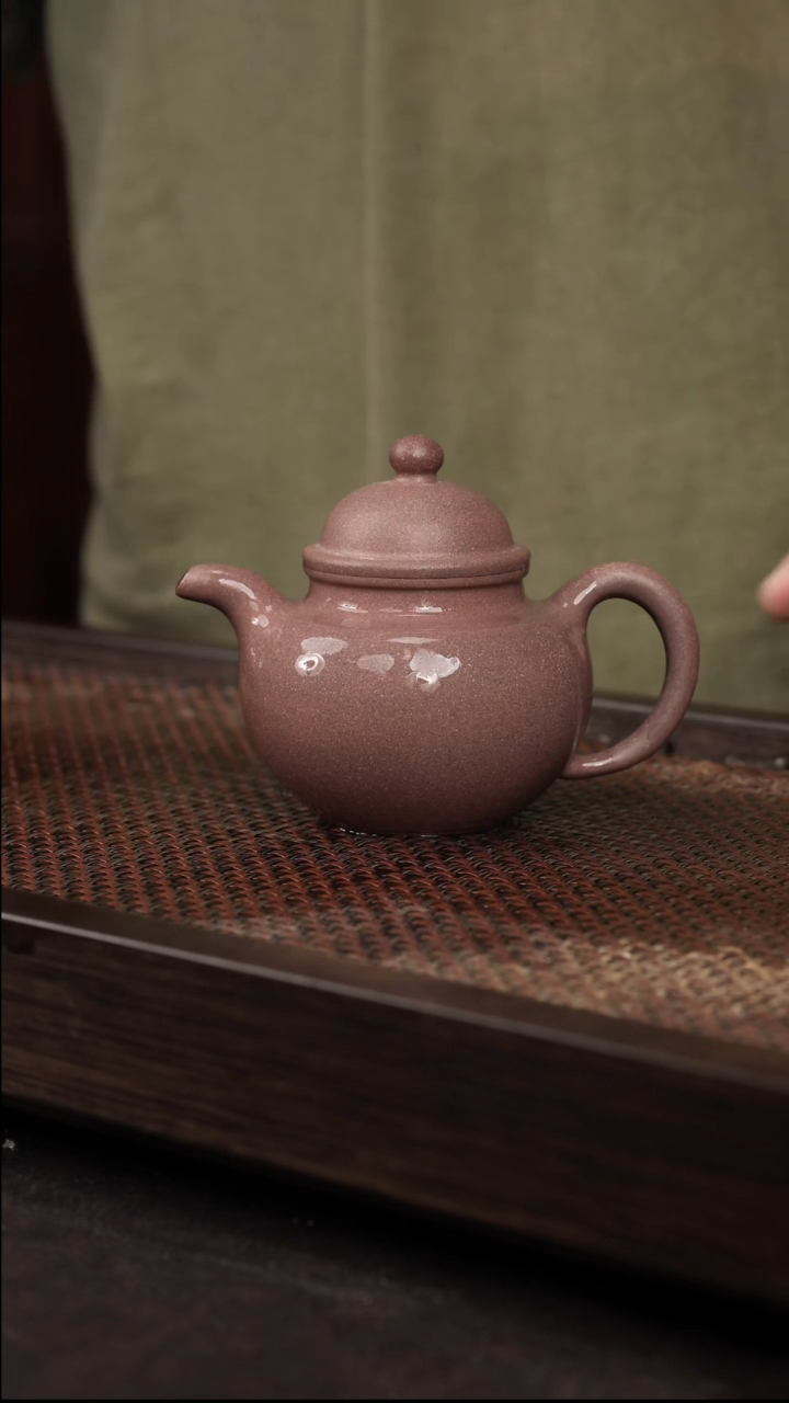 茶壶紫砂桃花泥掇球  紫