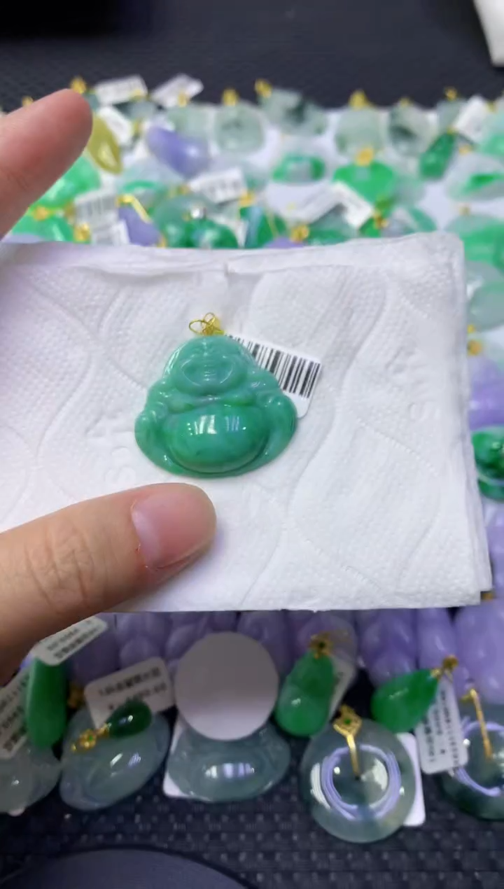 颈饰18K金镶嵌翡翠天然缅甸翡翠A货