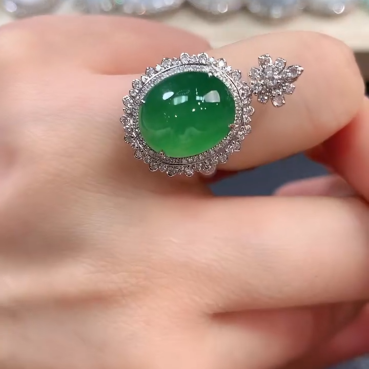 翡翠戒指18K金镶嵌b163 总价28000 定金10000