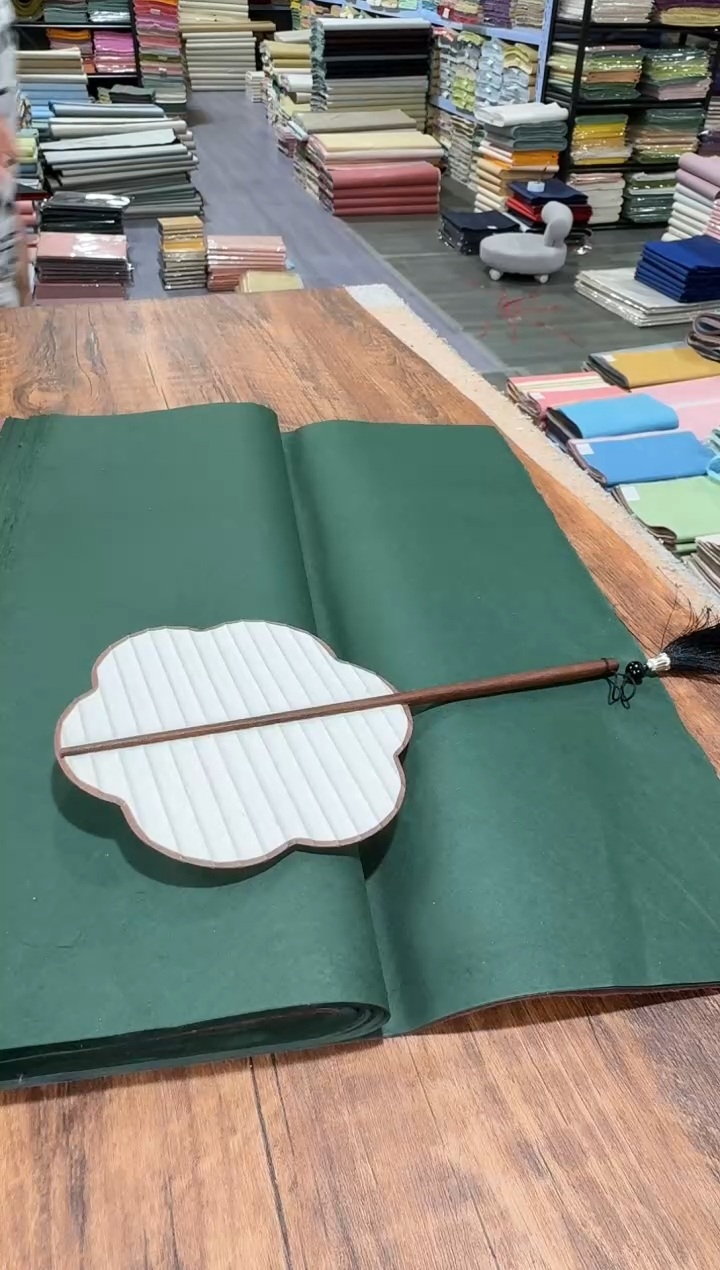 纯手工六尺对开25张墨绿色金粉楮皮云龙半生熟