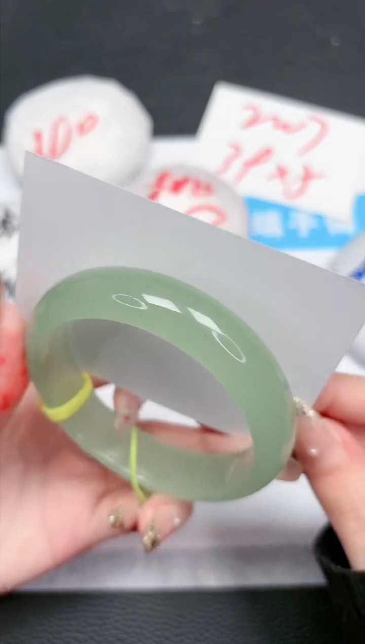 【闪购商品】石英质玉手镯未镶嵌548-60.8