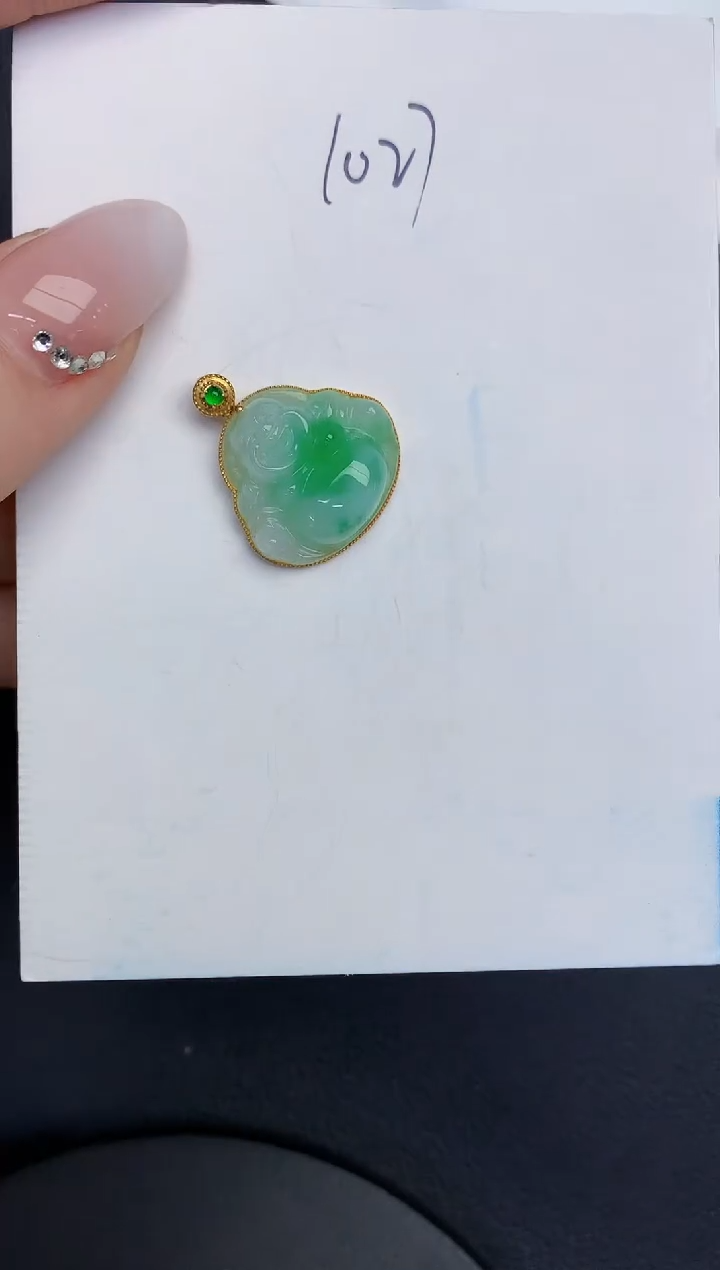 【闪购商品】翡翠颈饰18K金镶嵌0000000000