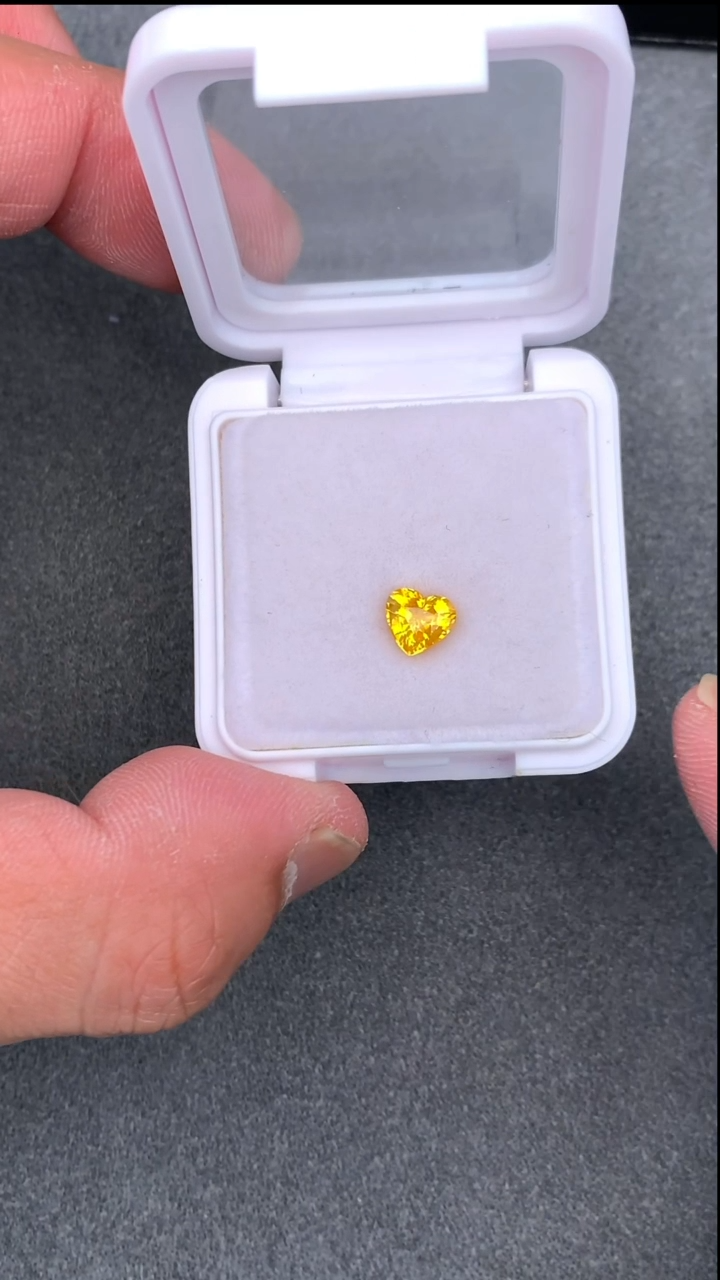 【闪购商品】蓝宝石裸石未镶嵌1.09克拉