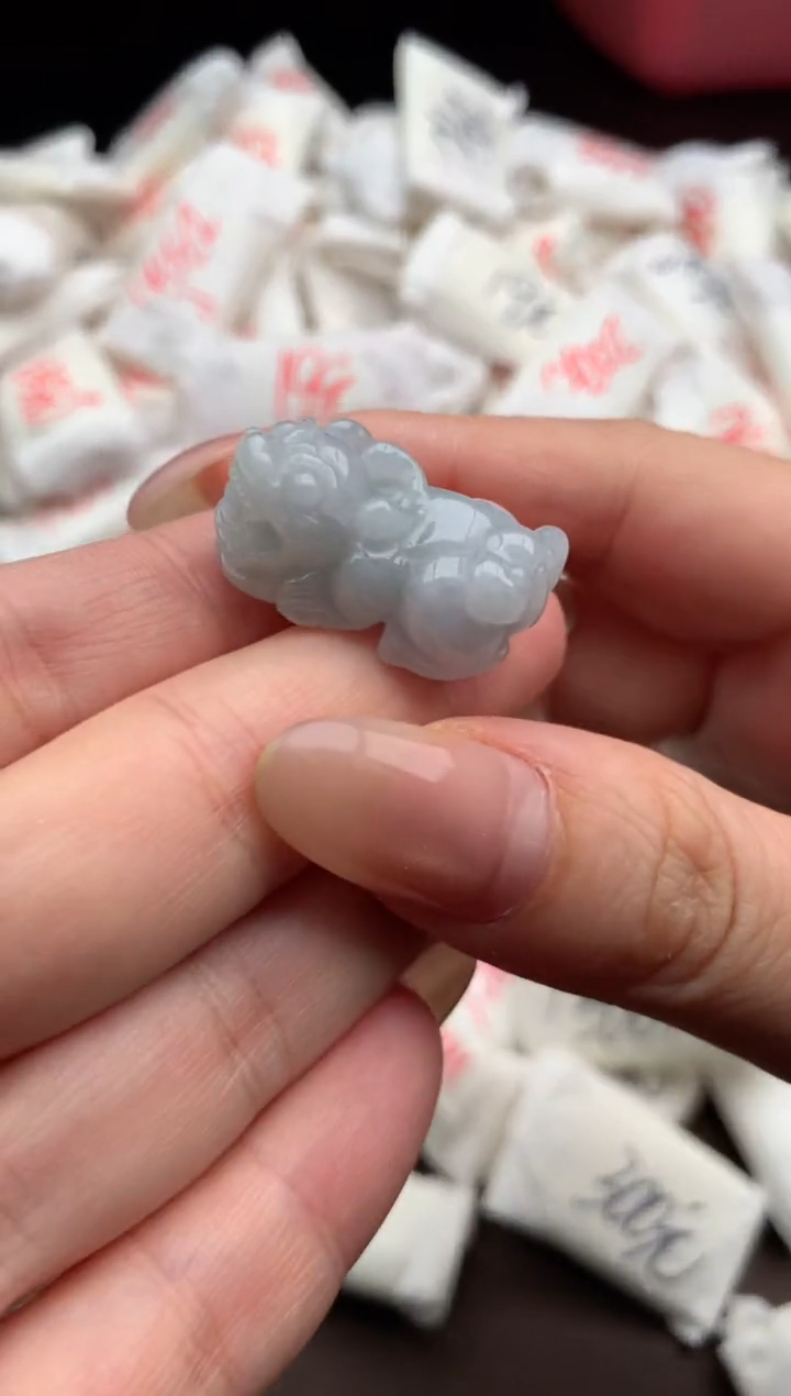 【闪购商品】翡翠挂件未镶嵌一