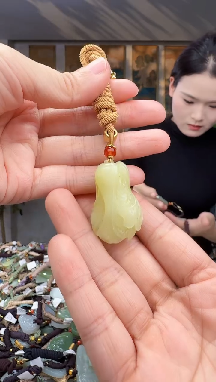 未镶嵌和田玉挂件拍一发一