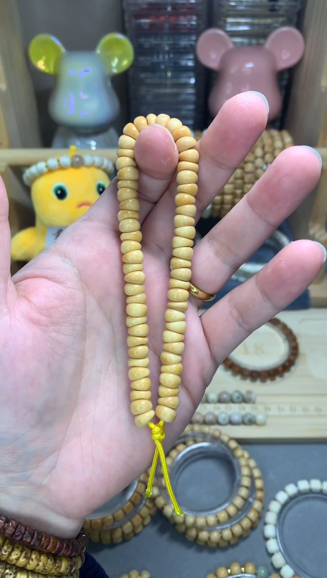 【闪购商品】白玉菩提手串白玉菩提老料雕刻蒜瓣大肠卡8手持