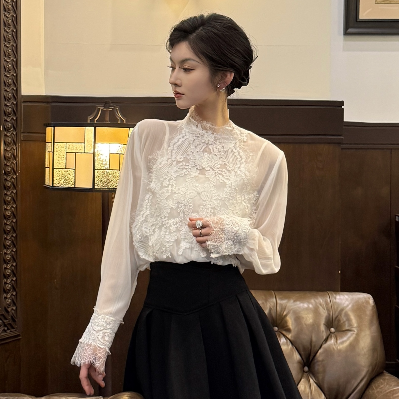 【一块冰儿】夏季新款优雅白色镂空重工蕾丝长袖衬衫上衣LB-003