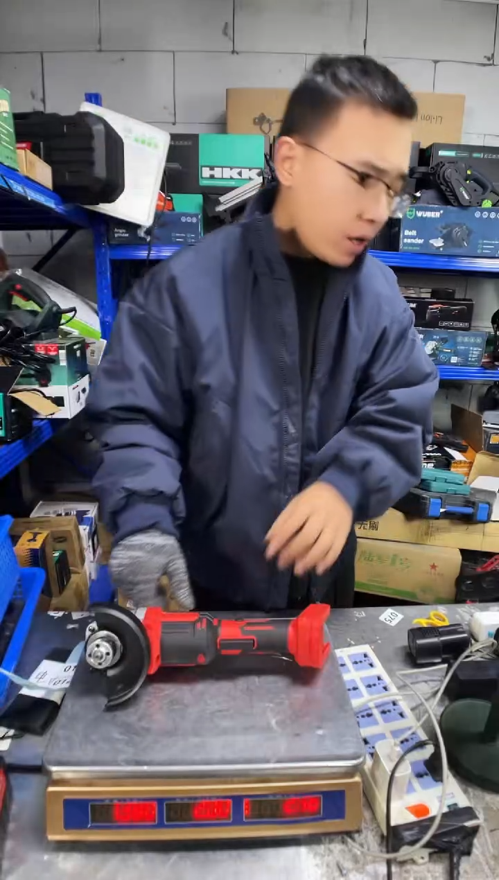 二手工具听讲解看图片下单 没有运费险011锂电角么