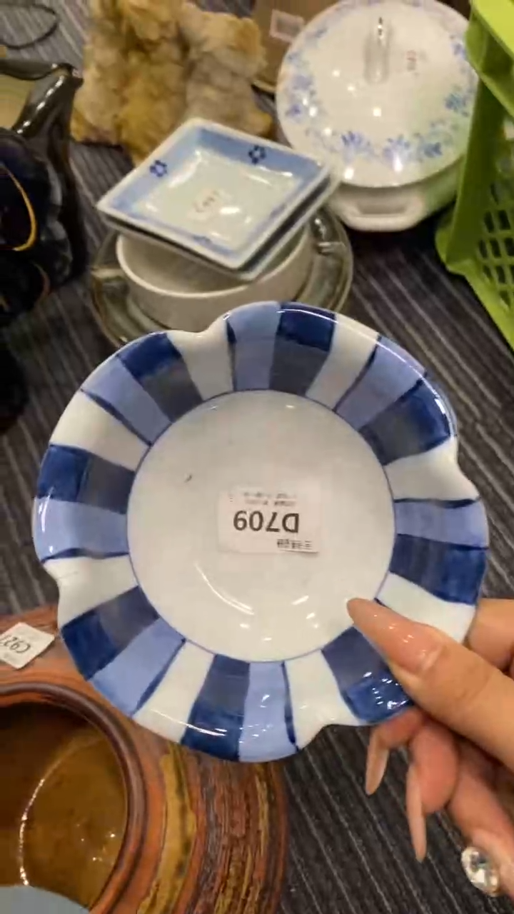 其他?**气回流瓷器默认微瑕，谨慎勿拍D709