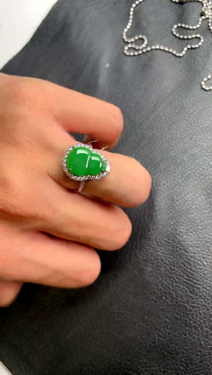 【闪购商品】翡翠吊坠(不含链)银S925镶嵌戒指