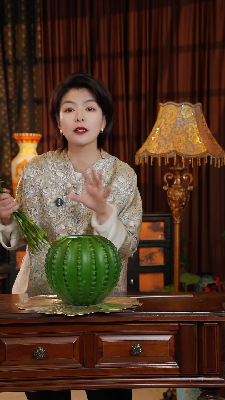 琉璃琉璃。。。。。。。。