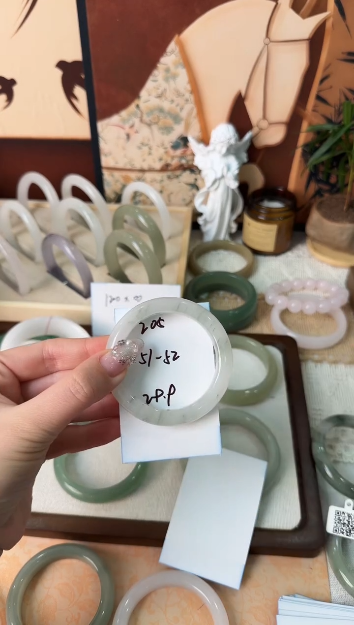 未镶嵌手镯石英质玉205