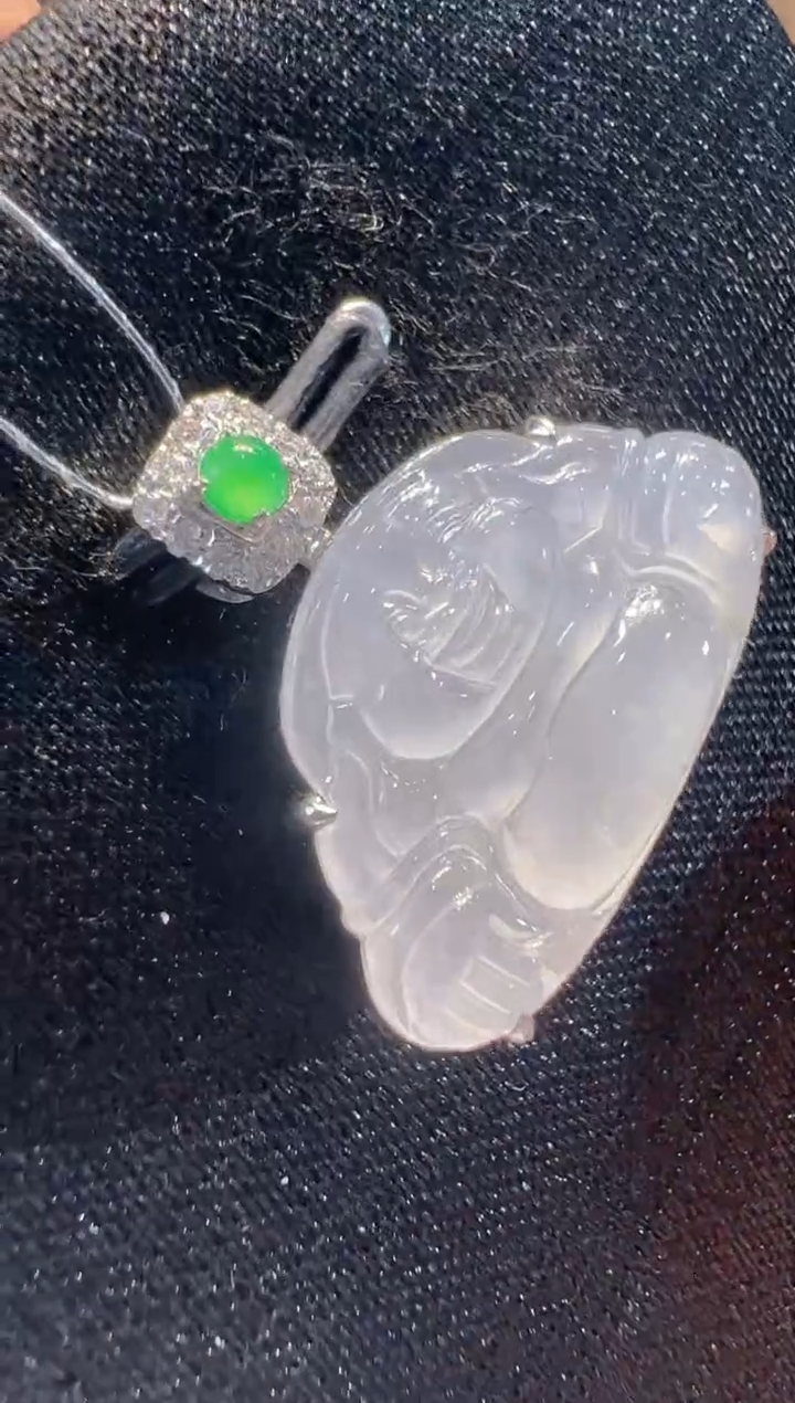 【闪购商品】翡翠吊坠(不含链)18K金镶嵌                