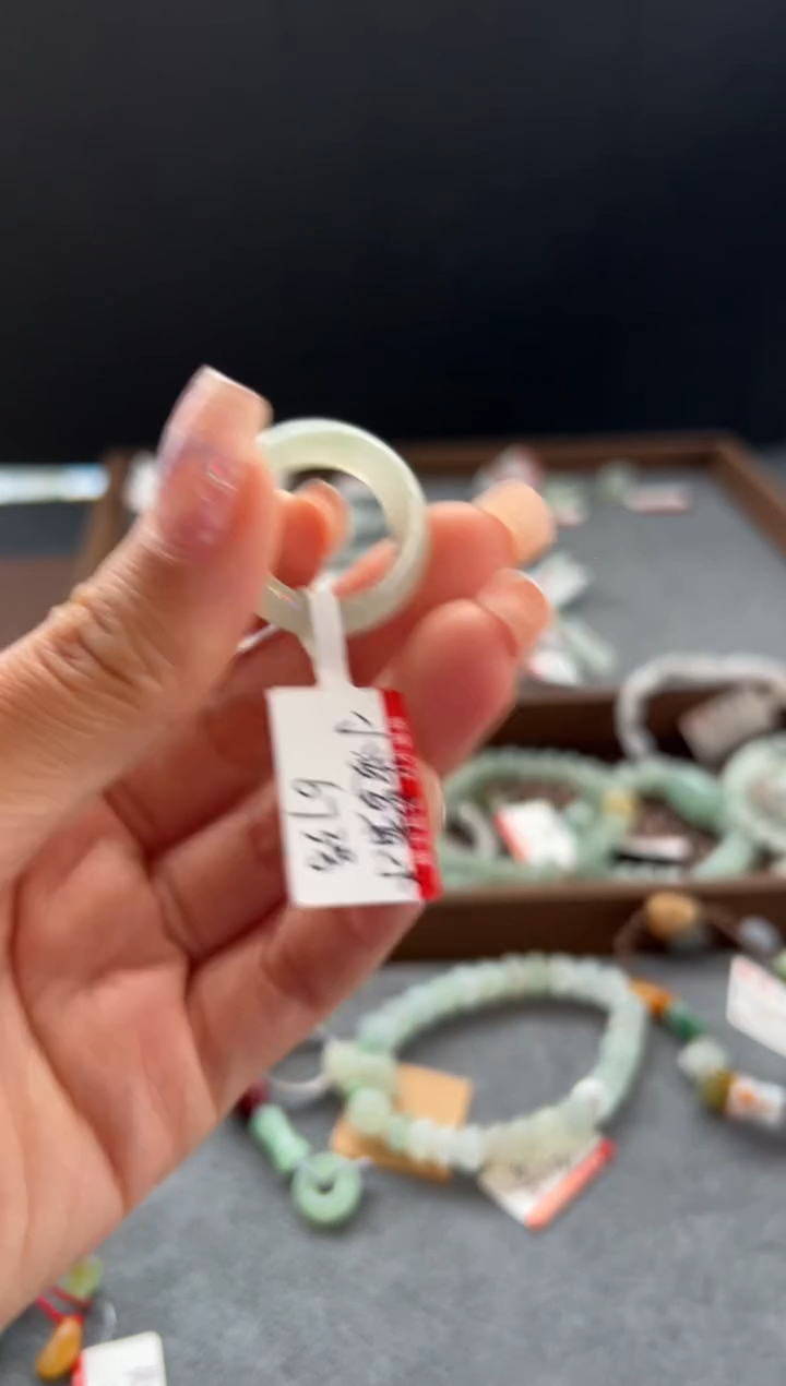 【闪购商品】翡翠吊坠(不含链)未镶嵌673号