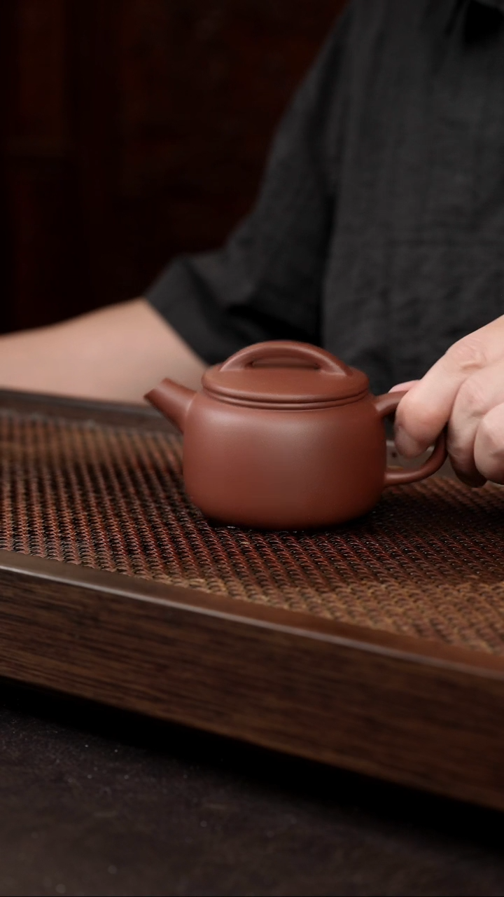 茶壶紫砂底槽清玉瓦