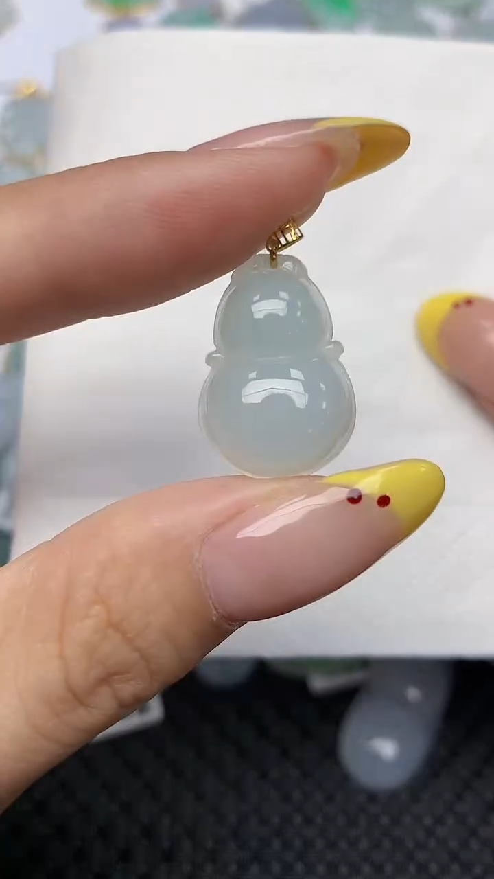 翡翠18K金镶嵌项链天然翡翠A货