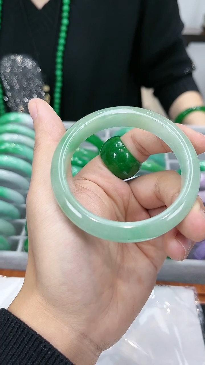 【闪购商品】砖雕s43 冰飘花手镯 圈口57.8