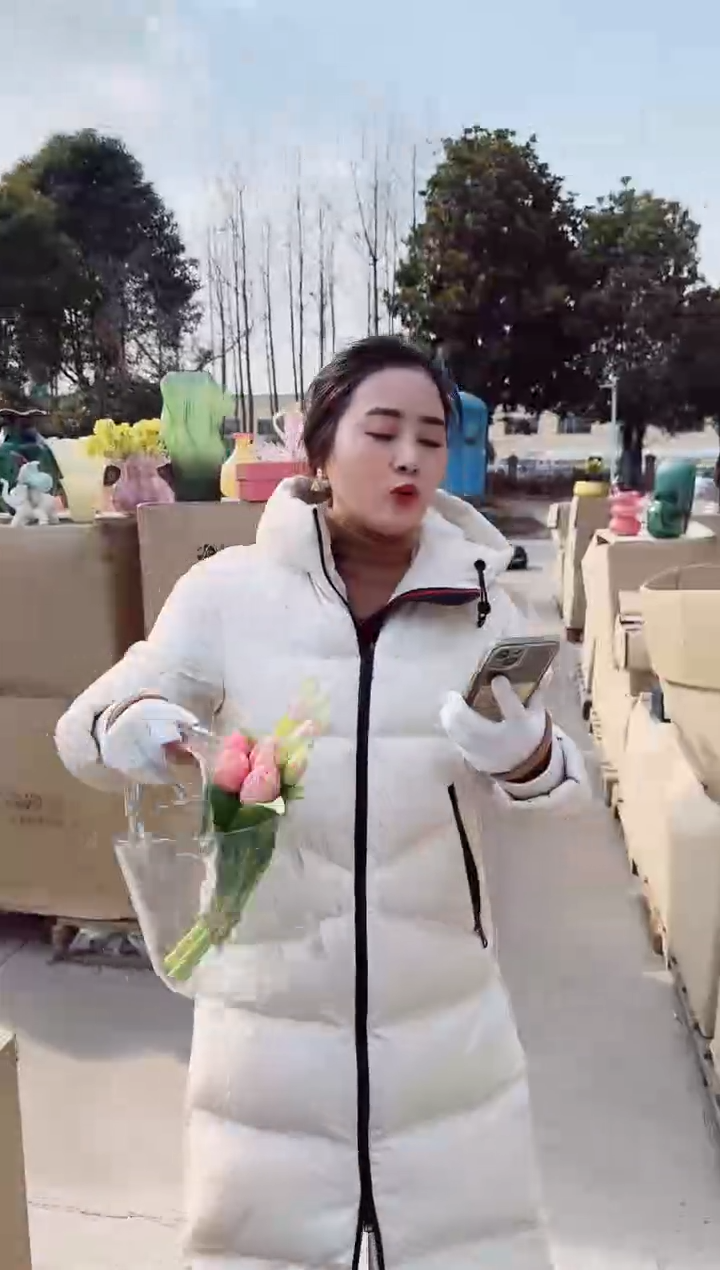 【闪购商品】玻璃C-安琪微瑕花瓶--8UGXC