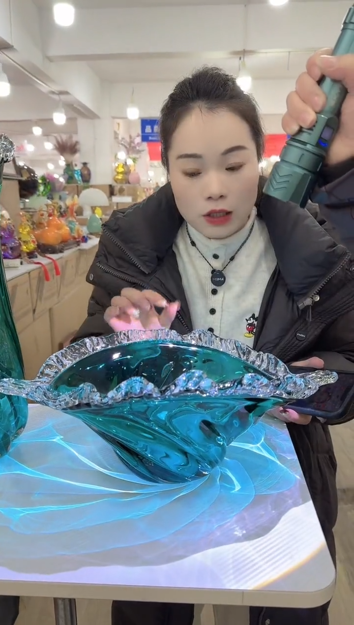 【闪购商品】无铅玻璃甄选花器-g-早44果盘