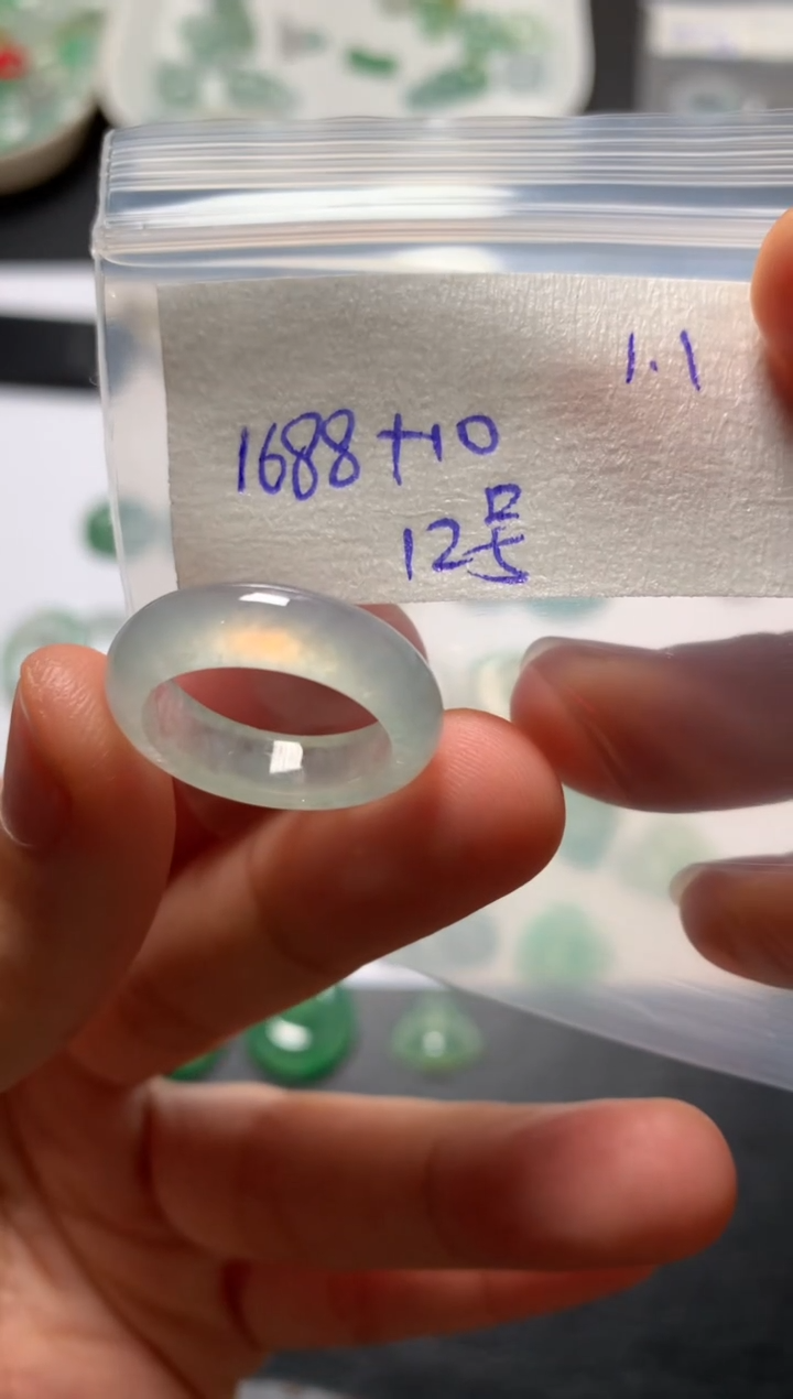 未镶嵌定制翡翠天然缅甸翡翠