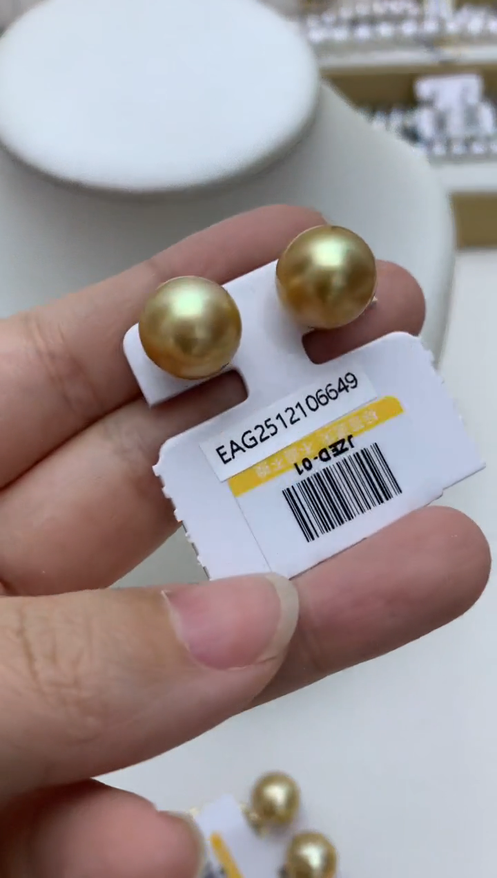 18K金镶嵌耳饰海水珍珠w34 