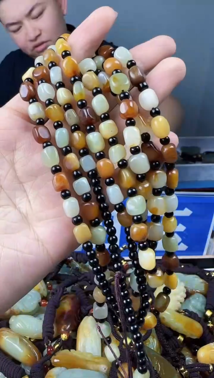 和田玉未镶嵌颈饰多样性发货拍一单发一个