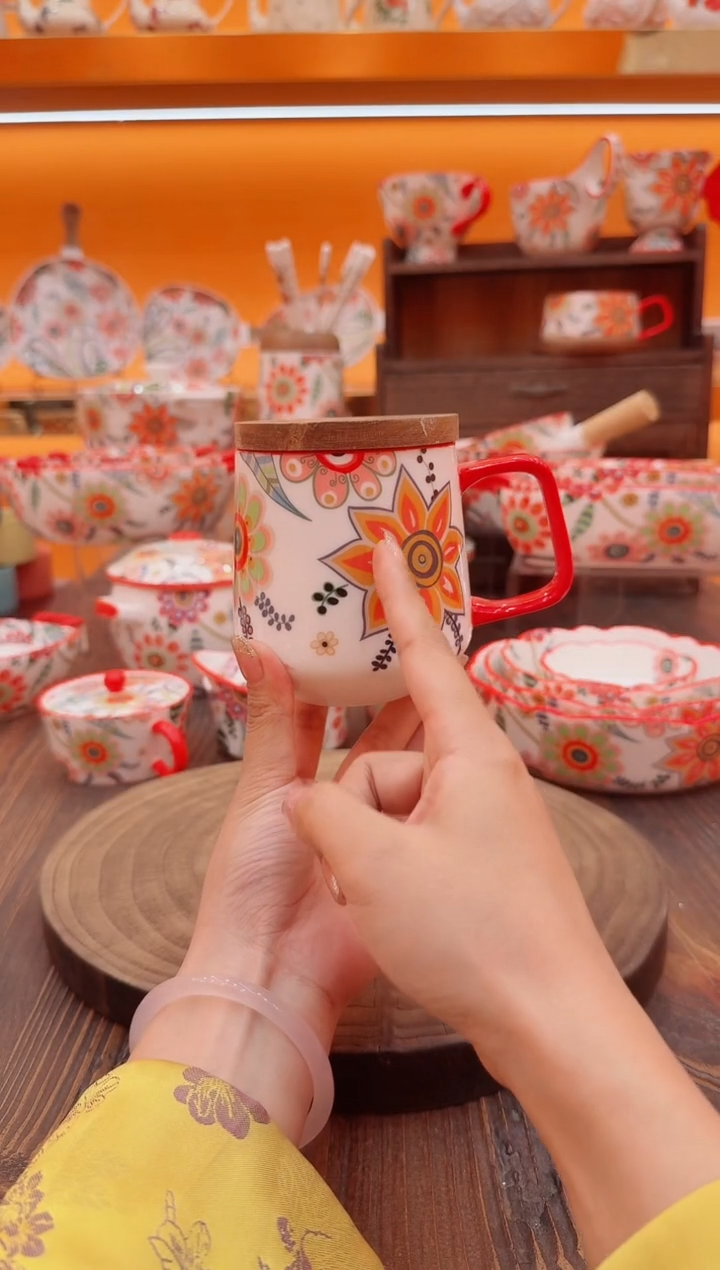 罐景德镇陶瓷罐盘碟子碗