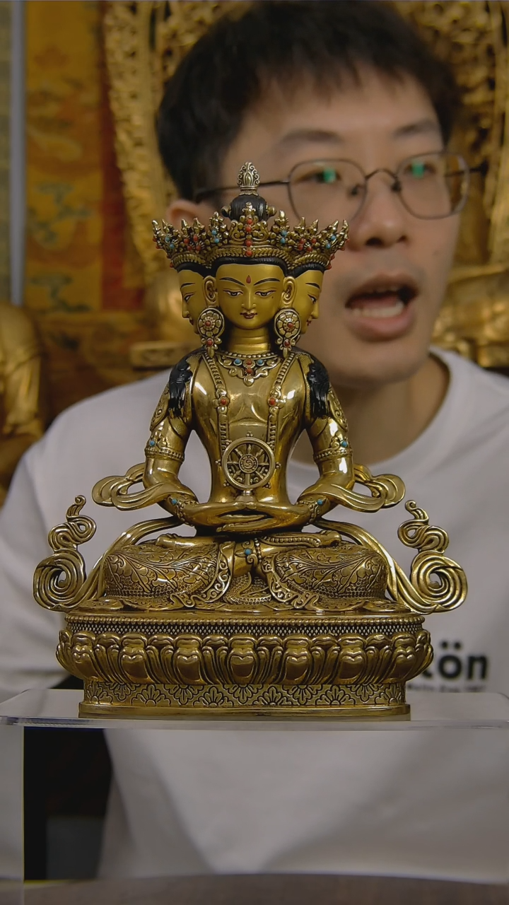 尼泊尔鎏金大日如来铜器收藏