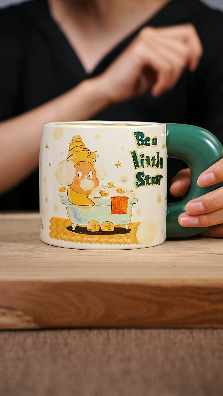 摆件景德镇卡通陶瓷杯