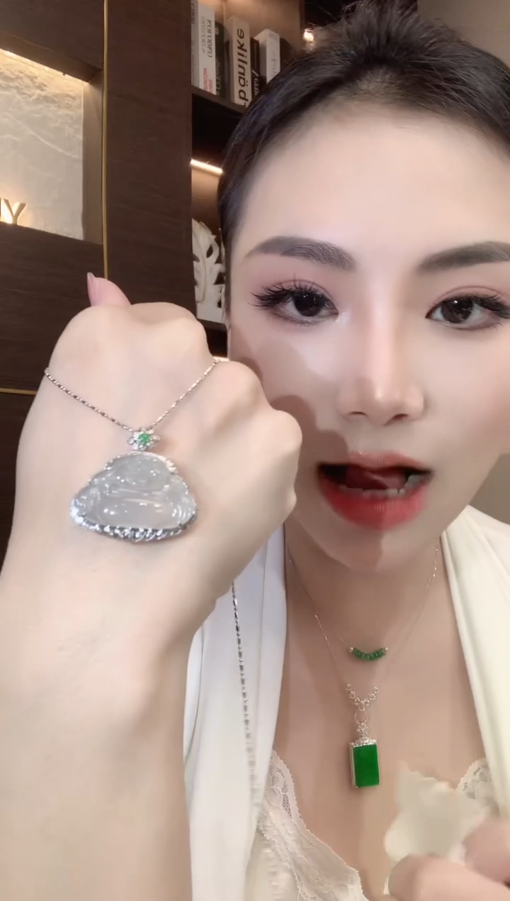 吊坠(不含链)18K金镶嵌翡翠A33