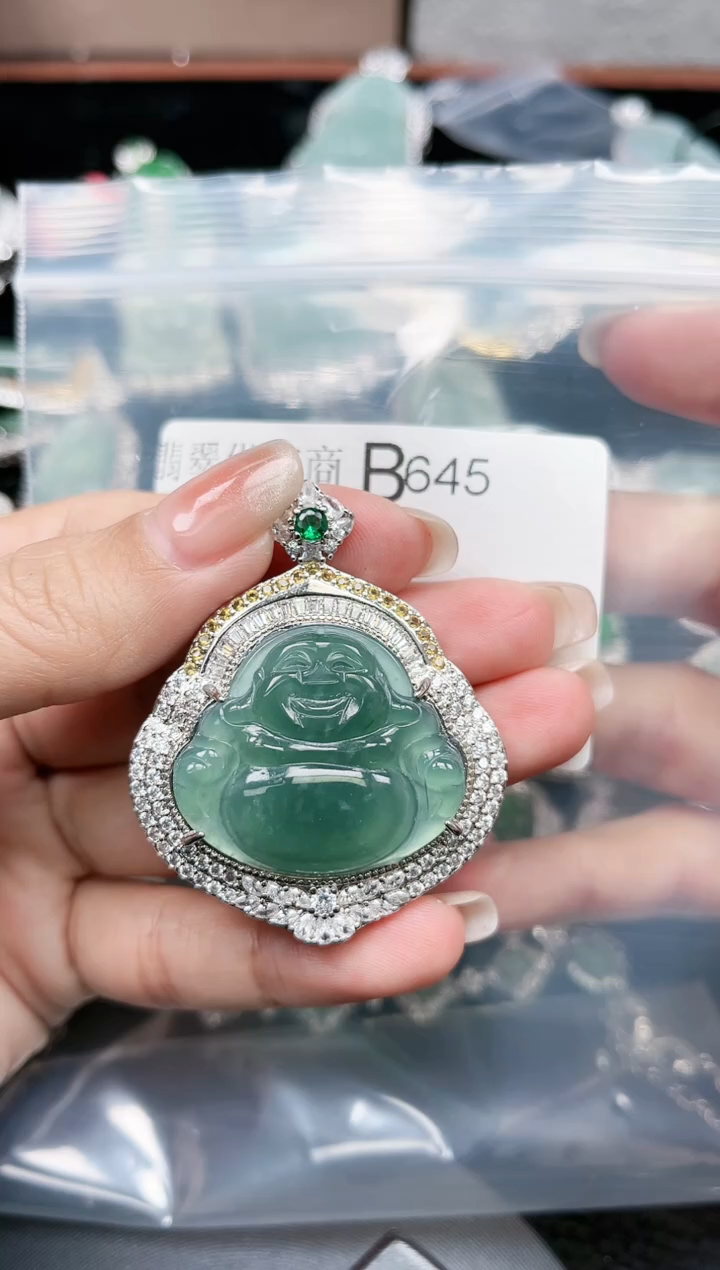 【闪购商品】翡翠颈饰未镶嵌645赠皮绳