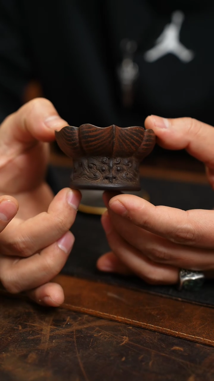 【闪购商品】曾成紫砂手捏小主人杯