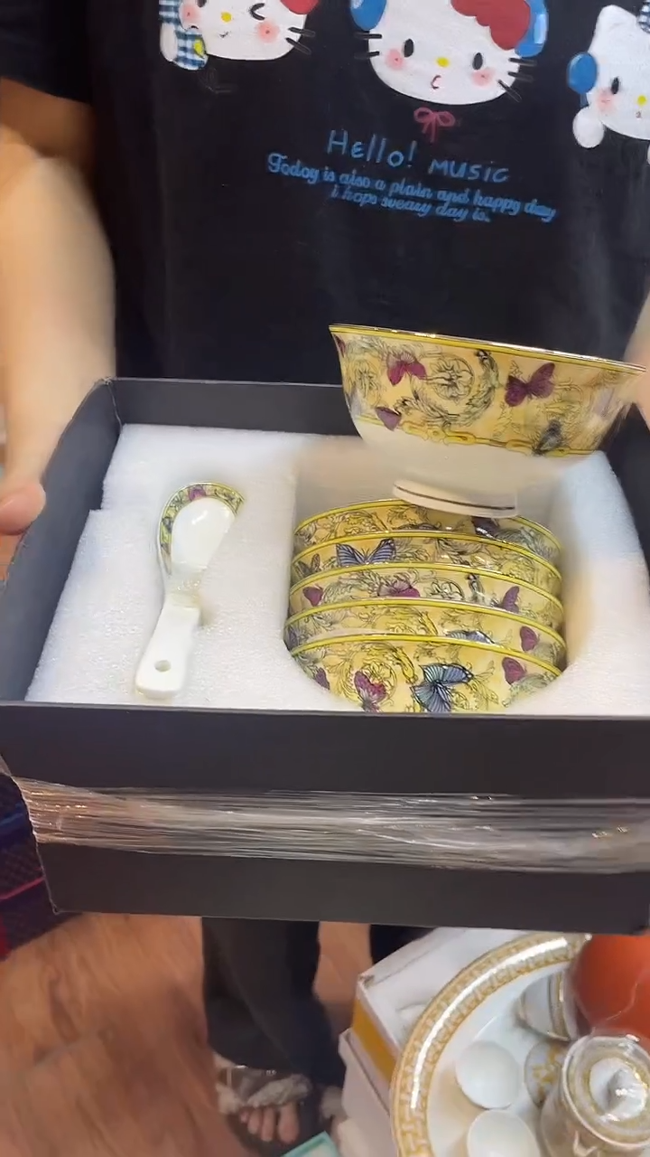 杯鸿辉家品牌瓷器，京东包邮！