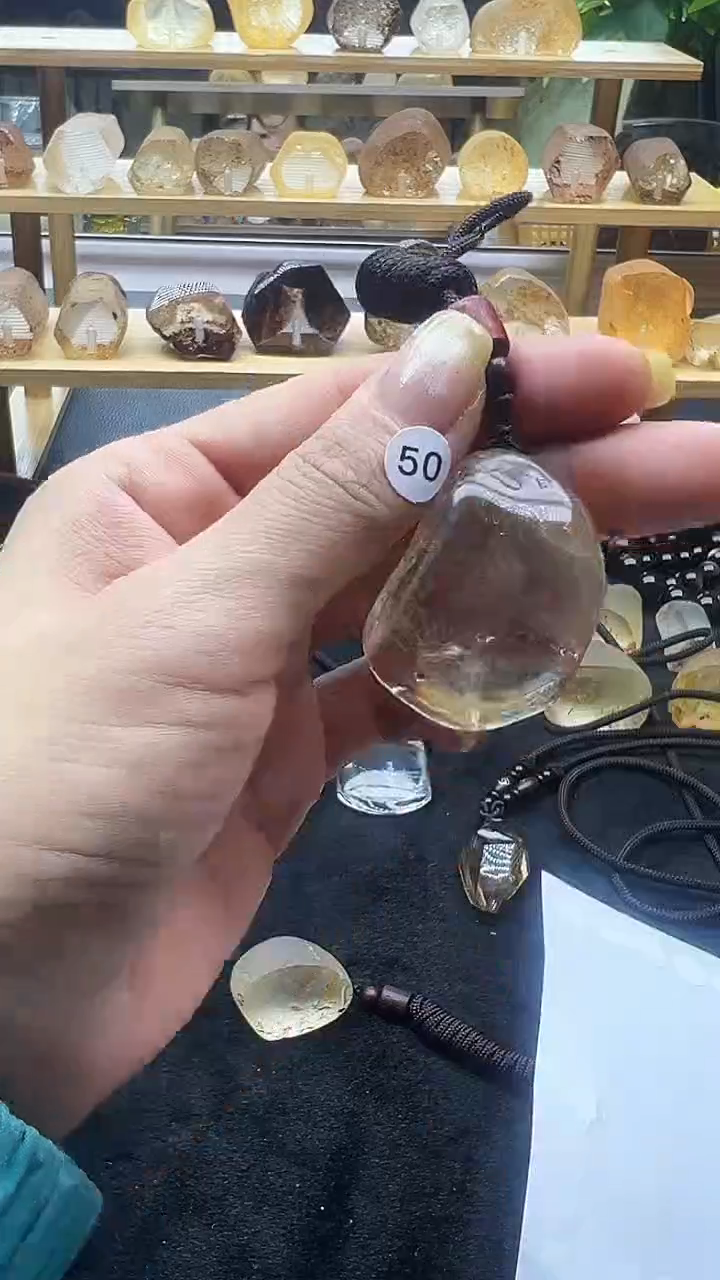 未镶嵌珠宝半成品水晶50