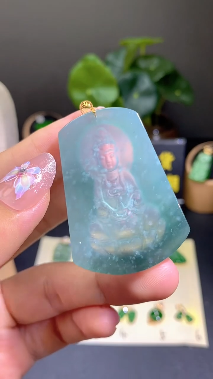 翡翠18K金镶嵌颈饰翡翠A货