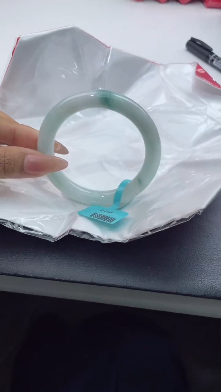 【闪购商品】翡翠手镯未镶嵌24翡翠手镯