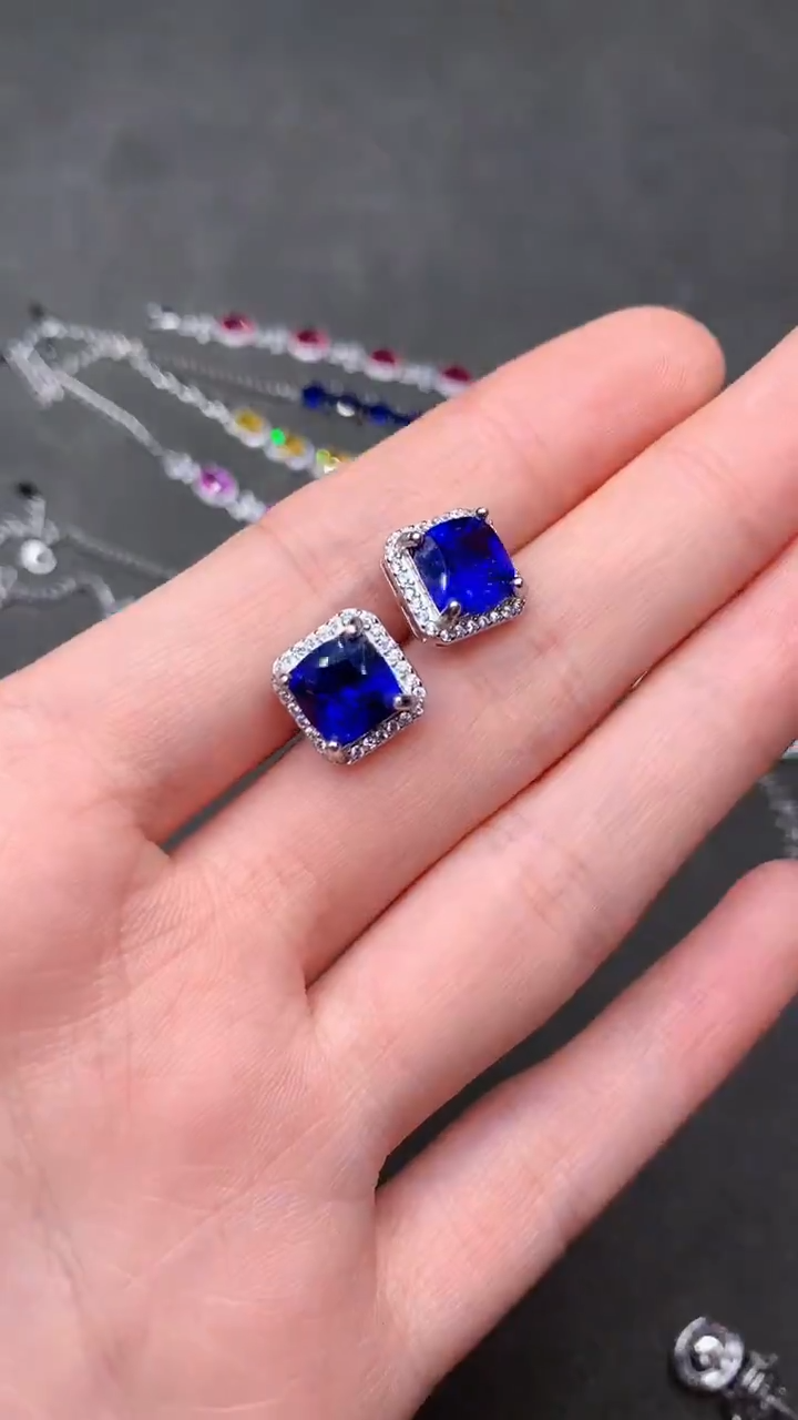 【闪购商品】蓝宝石耳饰银S925镶嵌..........